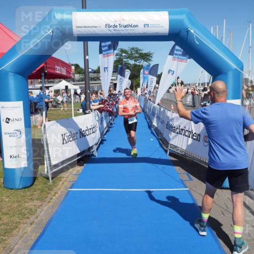 17.08.2025 - KN Förde Triathlon 2025 MichiJ http://msf.ph/oto/8598545 17.08.2025 14:01:07 Laufen 505, 522 meine-sportfotos.de