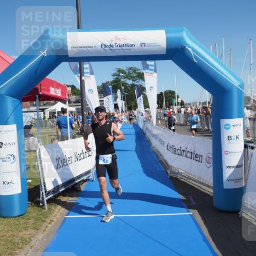 17.08.2025 - KN Förde Triathlon 2025 MichiJ http://msf.ph/oto/8598682 17.08.2025 12:12:31 Laufen 279 meine-sportfotos.de