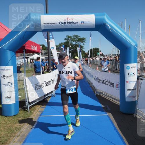 17.08.2025 - KN Förde Triathlon 2025 MichiJ http://msf.ph/oto/8598813 17.08.2025 12:12:43 Laufen 321, 340 meine-sportfotos.de