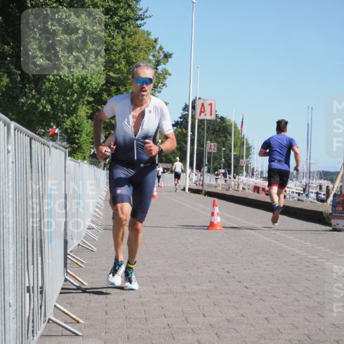 17.08.2025 - KN Förde Triathlon 2025 KatJ http://msf.ph/oto/8598838 17.08.2025 11:50:01 Laufen 274, 294 meine-sportfotos.de