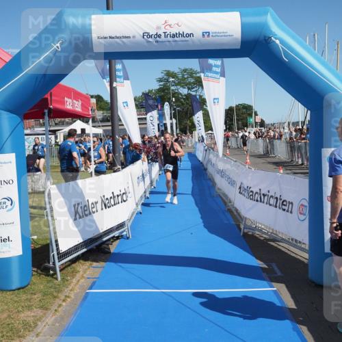 17.08.2025 - KN Förde Triathlon 2025 MichiJ http://msf.ph/oto/8599102 17.08.2025 12:13:37 Laufen 282, 324 meine-sportfotos.de