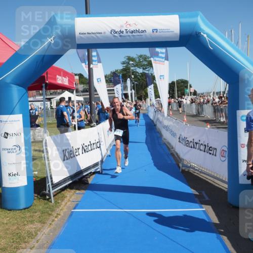 17.08.2025 - KN Förde Triathlon 2025 MichiJ http://msf.ph/oto/8599121 17.08.2025 12:13:37 Laufen 282, 324 meine-sportfotos.de