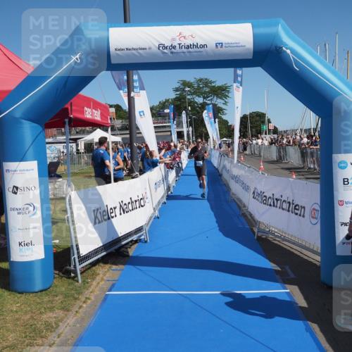 17.08.2025 - KN Förde Triathlon 2025 MichiJ http://msf.ph/oto/8599151 17.08.2025 12:13:39 Laufen 282, 324 meine-sportfotos.de