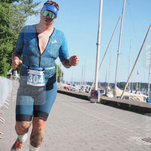 17.08.2025 - KN Förde Triathlon 2025 KatJ http://msf.ph/oto/8599273 17.08.2025 11:51:00 Laufen 304, 605 meine-sportfotos.de