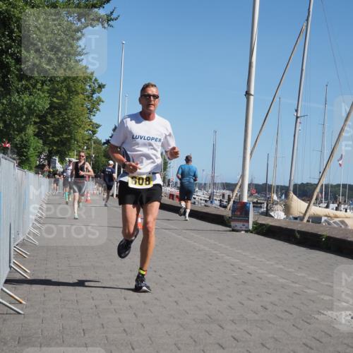 17.08.2025 - KN Förde Triathlon 2025 KatJ http://msf.ph/oto/8599314 17.08.2025 11:51:10 Laufen 296, 608 meine-sportfotos.de