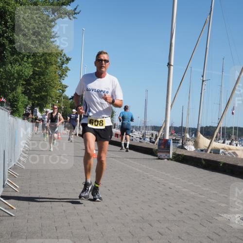 17.08.2025 - KN Förde Triathlon 2025 KatJ http://msf.ph/oto/8599318 17.08.2025 11:51:10 Laufen 296, 608 meine-sportfotos.de