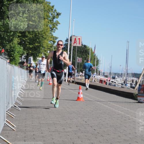 17.08.2025 - KN Förde Triathlon 2025 KatJ http://msf.ph/oto/8599340 17.08.2025 11:51:13 Laufen 296, 321, 608 meine-sportfotos.de