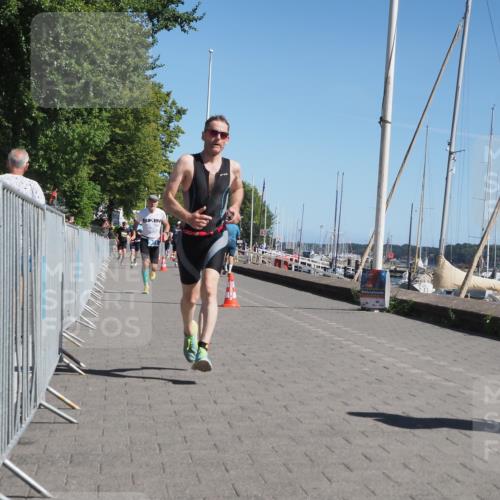 17.08.2025 - KN Förde Triathlon 2025 KatJ http://msf.ph/oto/8599379 17.08.2025 11:51:15 Laufen 296, 321 meine-sportfotos.de