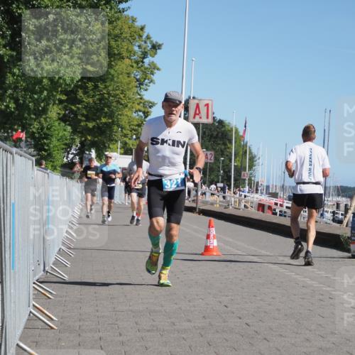 17.08.2025 - KN Förde Triathlon 2025 KatJ http://msf.ph/oto/8599394 17.08.2025 11:51:18 Laufen 296, 321, 643 meine-sportfotos.de