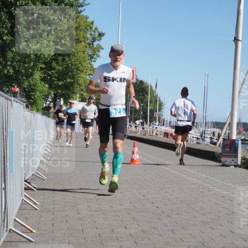 17.08.2025 - KN Förde Triathlon 2025 KatJ http://msf.ph/oto/8599407 17.08.2025 11:51:18 Laufen 296, 321, 643 meine-sportfotos.de