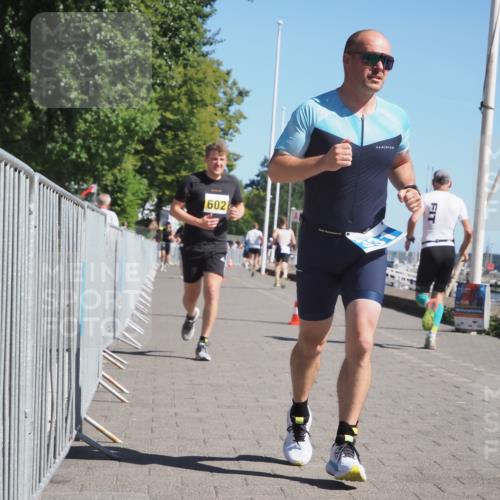 17.08.2025 - KN Förde Triathlon 2025 KatJ http://msf.ph/oto/8599550 17.08.2025 11:51:28 Laufen 331, 602, 643 meine-sportfotos.de