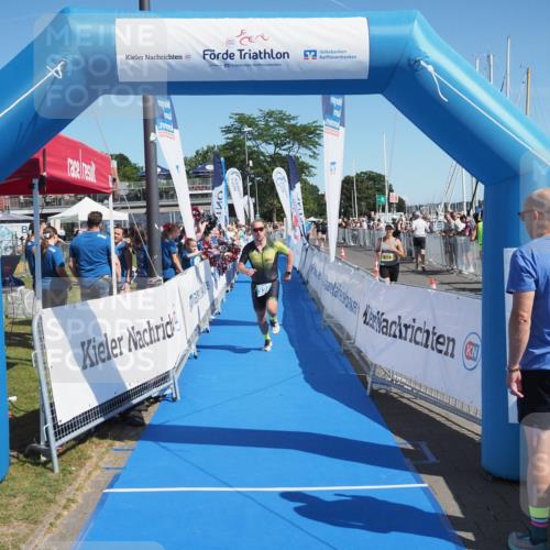 17.08.2025 - KN Förde Triathlon 2025 MichiJ http://msf.ph/oto/8599711 17.08.2025 12:15:11 Laufen 320, 343 meine-sportfotos.de