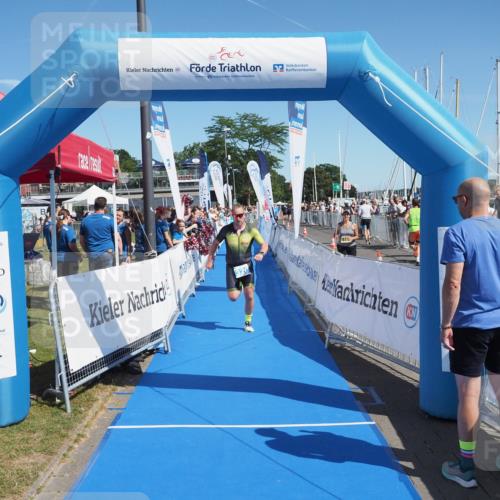 17.08.2025 - KN Förde Triathlon 2025 MichiJ http://msf.ph/oto/8599718 17.08.2025 12:15:11 Laufen 320, 343 meine-sportfotos.de