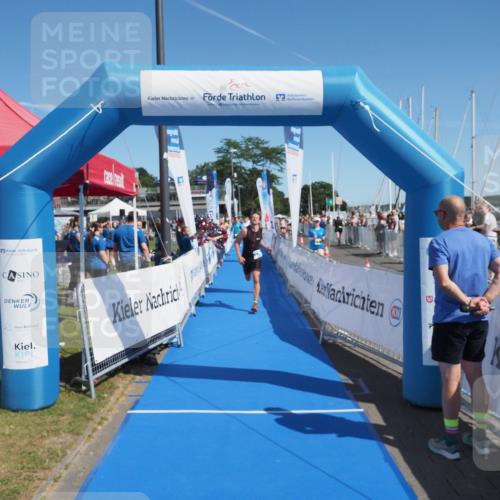 17.08.2025 - KN Förde Triathlon 2025 MichiJ http://msf.ph/oto/8599975 17.08.2025 12:15:40 Laufen 379, 612 meine-sportfotos.de