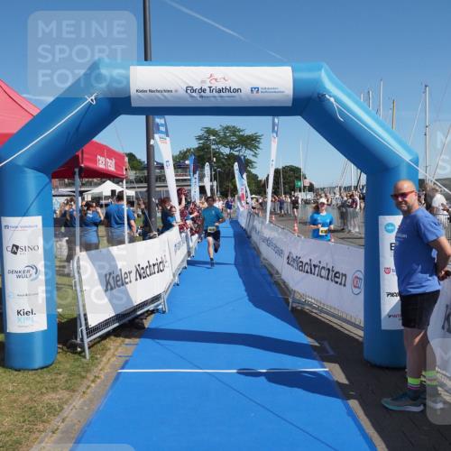 17.08.2025 - KN Förde Triathlon 2025 MichiJ http://msf.ph/oto/8600024 17.08.2025 12:15:42 Laufen 379, 612 meine-sportfotos.de