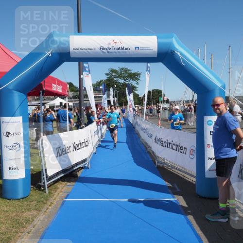 17.08.2025 - KN Förde Triathlon 2025 MichiJ http://msf.ph/oto/8600032 17.08.2025 12:15:43 Laufen 379, 612 meine-sportfotos.de