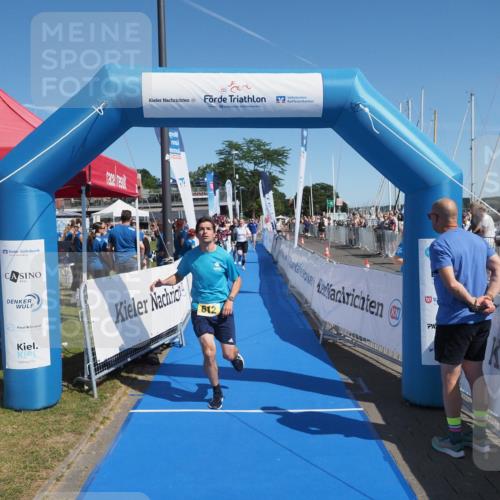 17.08.2025 - KN Förde Triathlon 2025 MichiJ http://msf.ph/oto/8600066 17.08.2025 12:15:44 Laufen 379, 612 meine-sportfotos.de