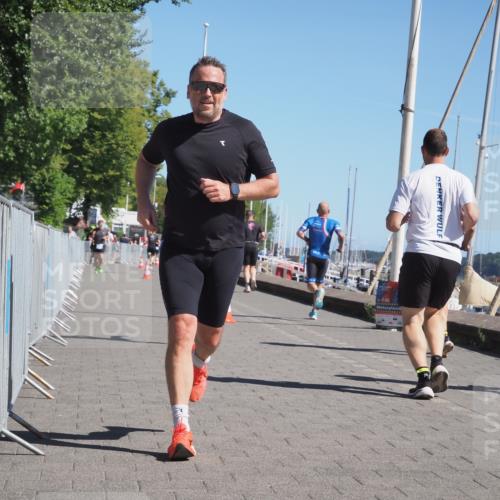 17.08.2025 - KN Förde Triathlon 2025 KatJ http://msf.ph/oto/8600085 17.08.2025 11:52:02 Laufen 278, 281 meine-sportfotos.de