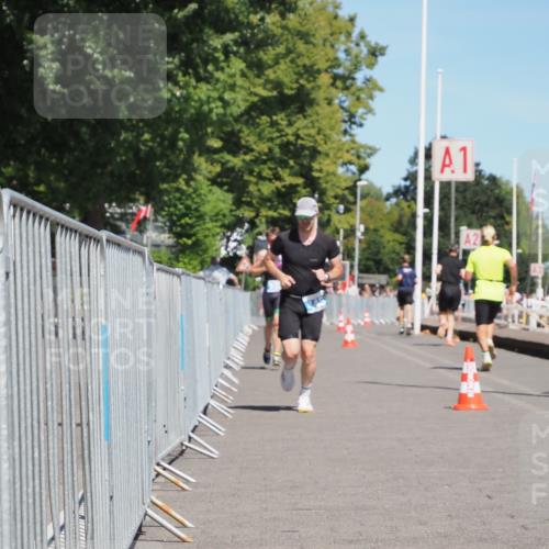 17.08.2025 - KN Förde Triathlon 2025 KatJ http://msf.ph/oto/8600398 17.08.2025 13:41:28 Laufen 395, 445 meine-sportfotos.de