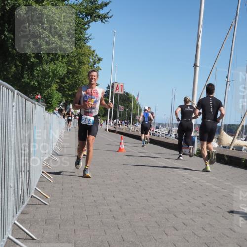 17.08.2025 - KN Förde Triathlon 2025 KatJ http://msf.ph/oto/8600463 17.08.2025 11:52:31 Laufen 284, 295, 390 meine-sportfotos.de