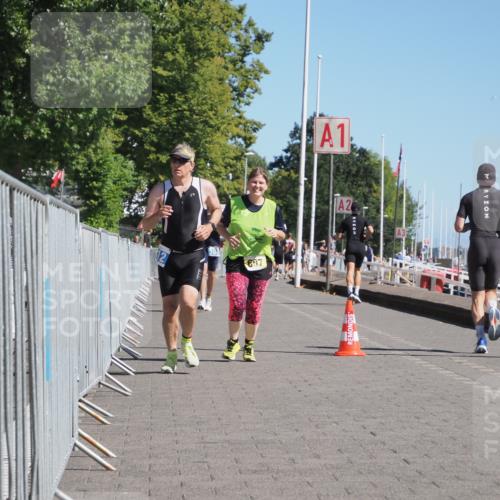 17.08.2025 - KN Förde Triathlon 2025 KatJ http://msf.ph/oto/8600793 17.08.2025 11:53:01 Laufen 300, 312, 607 meine-sportfotos.de