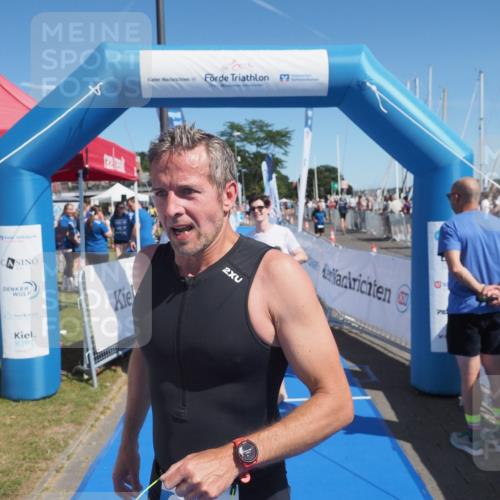 17.08.2025 - KN Förde Triathlon 2025 MichiJ http://msf.ph/oto/8600855 17.08.2025 12:16:37 Laufen 327, 341, 632 meine-sportfotos.de