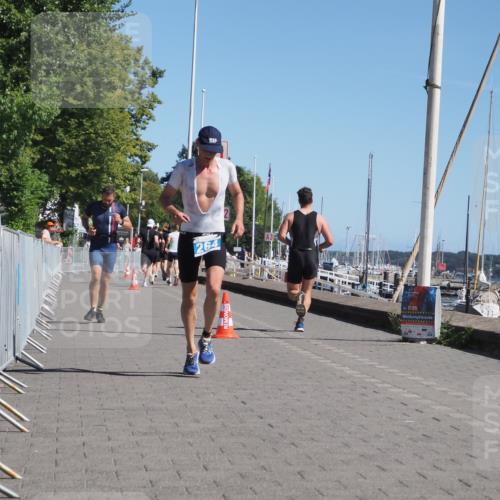 17.08.2025 - KN Förde Triathlon 2025 KatJ http://msf.ph/oto/8601459 17.08.2025 11:53:41 Laufen 264, 334 meine-sportfotos.de