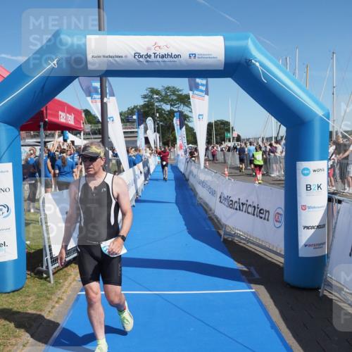 17.08.2025 - KN Förde Triathlon 2025 MichiJ http://msf.ph/oto/8601607 17.08.2025 12:18:10 Laufen 312, 329 meine-sportfotos.de