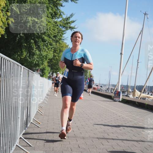 17.08.2025 - KN Förde Triathlon 2025 KatJ http://msf.ph/oto/8601683 17.08.2025 10:27:00 Laufen 159, 180, 211 meine-sportfotos.de