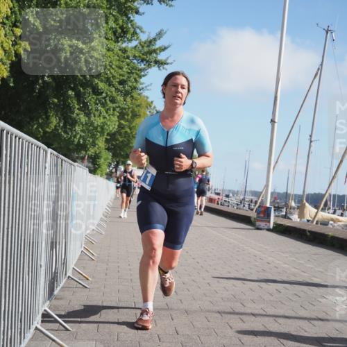 17.08.2025 - KN Förde Triathlon 2025 KatJ http://msf.ph/oto/8601687 17.08.2025 10:27:01 Laufen 159, 196, 211 meine-sportfotos.de