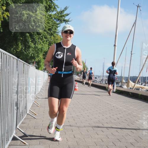 17.08.2025 - KN Förde Triathlon 2025 KatJ http://msf.ph/oto/8601946 17.08.2025 10:27:08 Laufen 130, 159, 196 meine-sportfotos.de