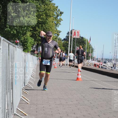 17.08.2025 - KN Förde Triathlon 2025 KatJ http://msf.ph/oto/8601989 17.08.2025 11:54:39 Laufen 302 meine-sportfotos.de