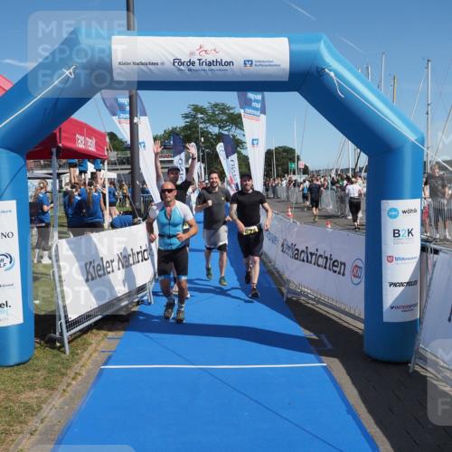17.08.2025 - KN Förde Triathlon 2025 MichiJ http://msf.ph/oto/8602010 17.08.2025 12:18:50 Laufen 293, 297, 618, 624 meine-sportfotos.de