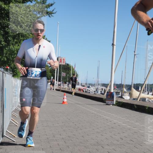 17.08.2025 - KN Förde Triathlon 2025 KatJ http://msf.ph/oto/8602189 17.08.2025 11:54:55 Laufen 269, 328, 329, 362 meine-sportfotos.de