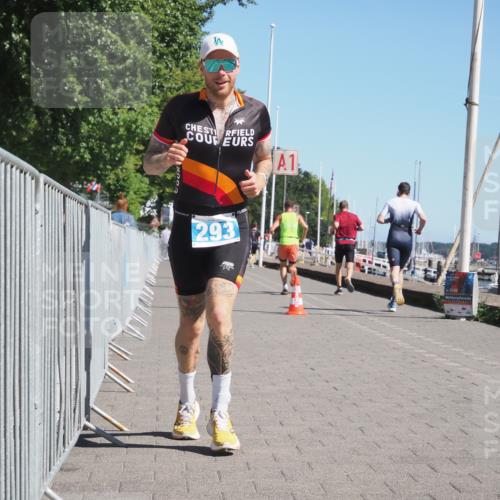 17.08.2025 - KN Förde Triathlon 2025 KatJ http://msf.ph/oto/8602354 17.08.2025 11:55:04 Laufen 269, 293, 360 meine-sportfotos.de