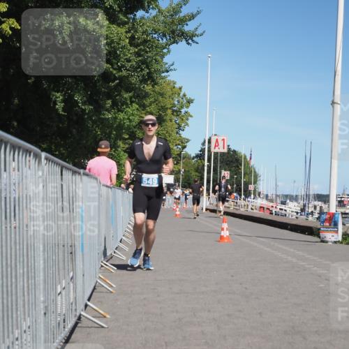 17.08.2025 - KN Förde Triathlon 2025 KatJ http://msf.ph/oto/8602423 17.08.2025 13:44:22 Laufen 440, 484, 549 meine-sportfotos.de