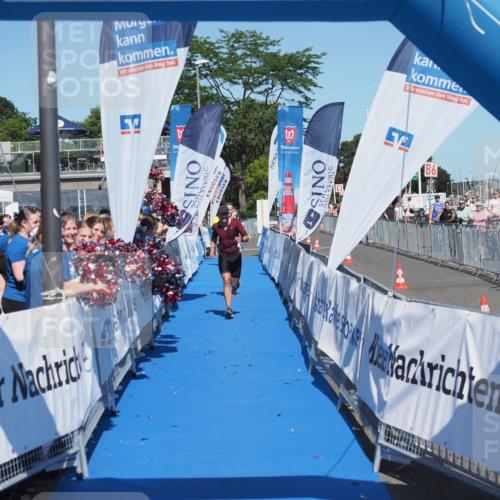 17.08.2025 - KN Förde Triathlon 2025 MichiJ http://msf.ph/oto/8602844 17.08.2025 14:14:13 Laufen 523, 531 meine-sportfotos.de