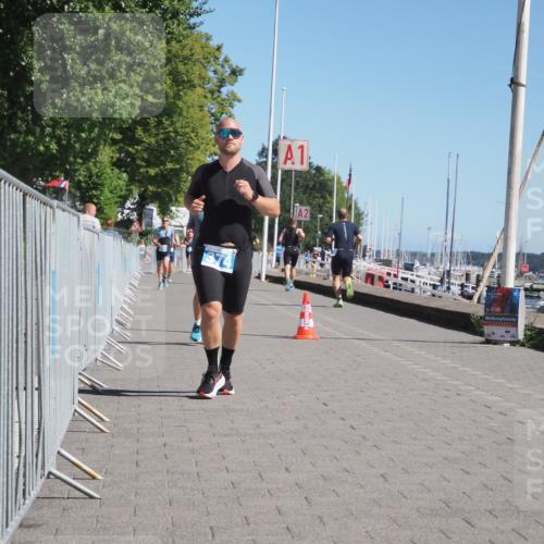 17.08.2025 - KN Förde Triathlon 2025 KatJ http://msf.ph/oto/8602921 17.08.2025 11:55:49 Laufen 311, 374 meine-sportfotos.de