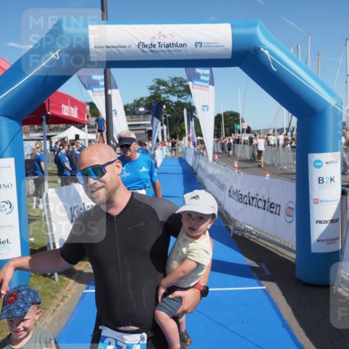 17.08.2025 - KN Förde Triathlon 2025 MichiJ http://msf.ph/oto/8602931 17.08.2025 12:19:49 Laufen 374, 609 meine-sportfotos.de