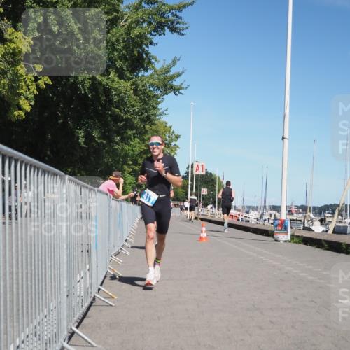 17.08.2025 - KN Förde Triathlon 2025 KatJ http://msf.ph/oto/8603167 17.08.2025 13:45:25 Laufen 411, 432, 479 meine-sportfotos.de