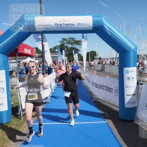 17.08.2025 - KN Förde Triathlon 2025 MichiJ http://msf.ph/oto/8603313 17.08.2025 12:20:16 Laufen 339, 364, 625 meine-sportfotos.de