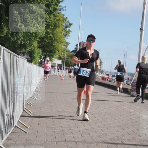 17.08.2025 - KN Förde Triathlon 2025 KatJ http://msf.ph/oto/8604275 17.08.2025 10:27:19 Laufen 130, 142 meine-sportfotos.de