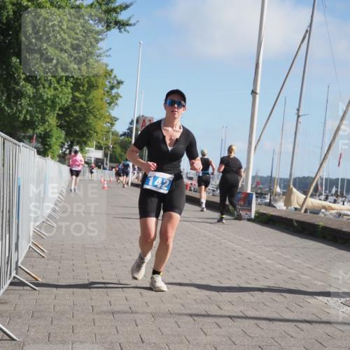 17.08.2025 - KN Förde Triathlon 2025 KatJ http://msf.ph/oto/8604295 17.08.2025 10:27:20 Laufen 142 meine-sportfotos.de