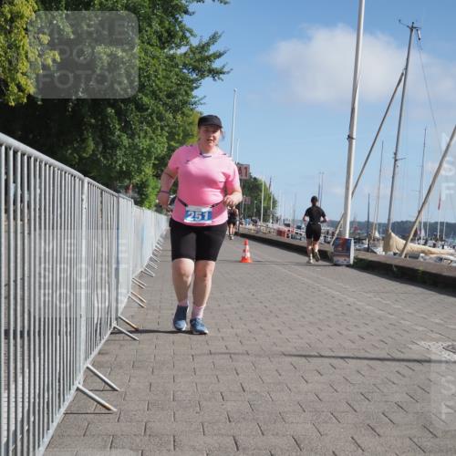 17.08.2025 - KN Förde Triathlon 2025 KatJ http://msf.ph/oto/8604359 17.08.2025 10:27:32 Laufen 131, 151, 251 meine-sportfotos.de