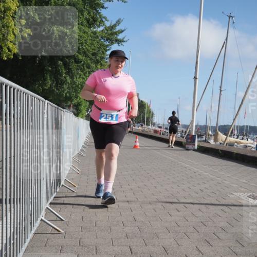 17.08.2025 - KN Förde Triathlon 2025 KatJ http://msf.ph/oto/8604378 17.08.2025 10:27:33 Laufen 131, 151, 251 meine-sportfotos.de