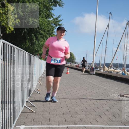 17.08.2025 - KN Förde Triathlon 2025 KatJ http://msf.ph/oto/8604387 17.08.2025 10:27:33 Laufen 131, 151, 251 meine-sportfotos.de
