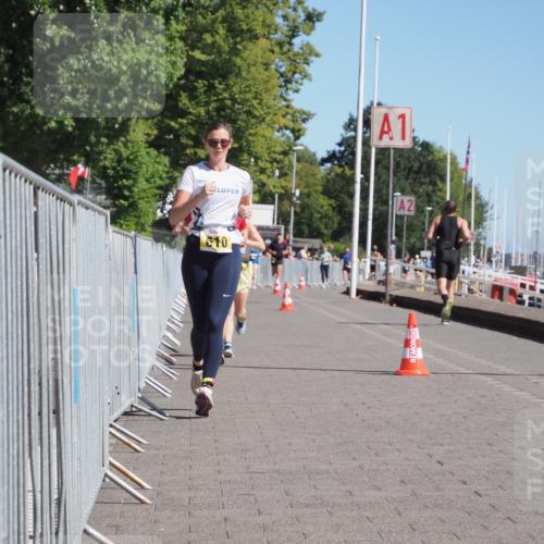 17.08.2025 - KN Förde Triathlon 2025 KatJ http://msf.ph/oto/8604437 17.08.2025 11:57:44 Laufen 372, 610, 630 meine-sportfotos.de