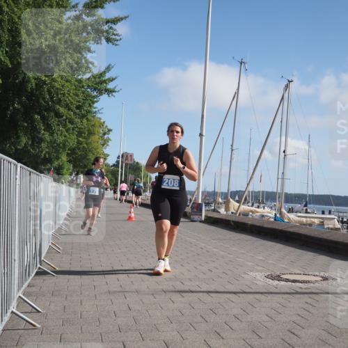 17.08.2025 - KN Förde Triathlon 2025 KatJ http://msf.ph/oto/8604677 17.08.2025 10:27:56 Laufen 176, 189, 208, 237 meine-sportfotos.de