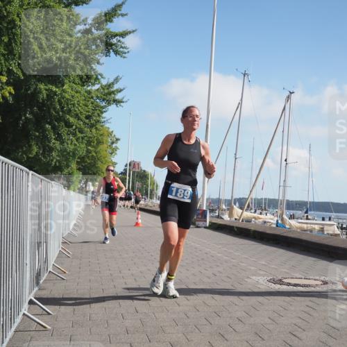 17.08.2025 - KN Förde Triathlon 2025 KatJ http://msf.ph/oto/8604795 17.08.2025 10:28:01 Laufen 176, 189, 237 meine-sportfotos.de