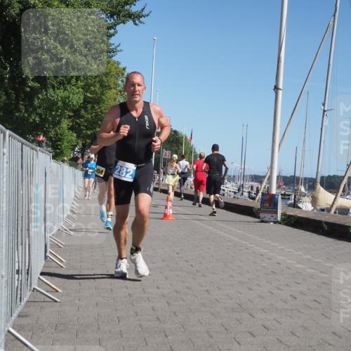 17.08.2025 - KN Förde Triathlon 2025 KatJ http://msf.ph/oto/8604838 17.08.2025 11:58:01 Laufen 282, 604 meine-sportfotos.de